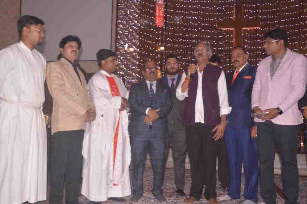 मंत्री बृजमोहन सेंट पॉल्स कैथेड्रल में नव वर्ष की प्रार्थना