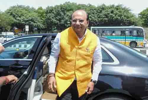 दिल्ली हाईकोर्ट ने डीसीपीसीआर के फंड पर रोक लगाने पर एलजी से जवाब मांगा