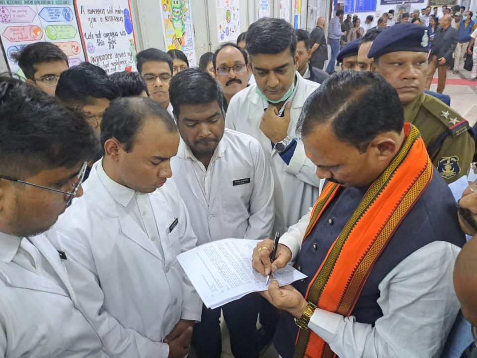 स्वास्थ्य मंत्री श्याम बिहारी जायसवाल ने की बड़ी घोषणा