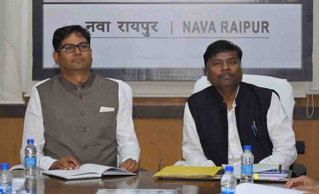 वित्त मंत्री ओपी चौधरी एवं मंत्री केदार कश्यप ने विभागों की बजट पर की चर्चा