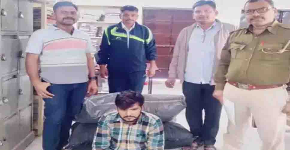 पिंडवाड़ा पुलिस ने 39 किलो डोडा पोस्त के साथ युवक को किया गिरफ्तार