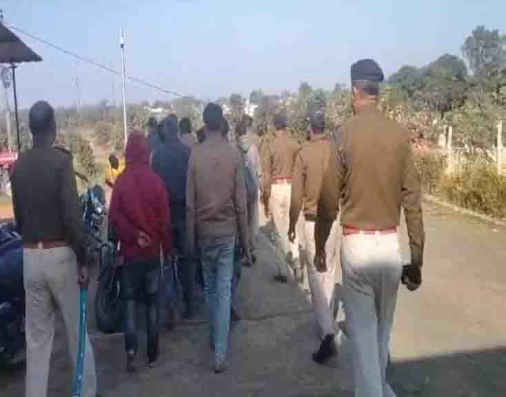 पशु तस्करी मामलें का भंडाफोड़, 10 तस्कर गिरफ्तार