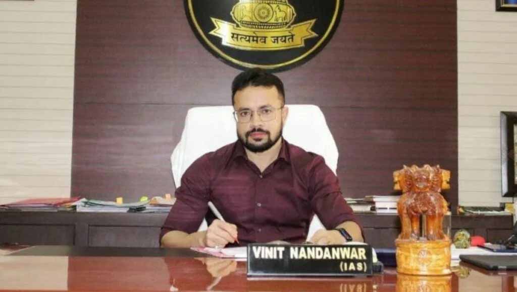 माँ दंतेश्वरी कॉरिडोर में गड़बड़ी, सरकार ने IAS विनीत नंदनवार को मंत्रालय अटैच किया