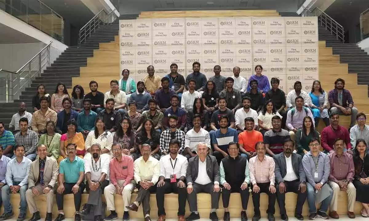 एसआरएम-एपी में पहला पूर्व छात्र दिवस आयोजित हुआ