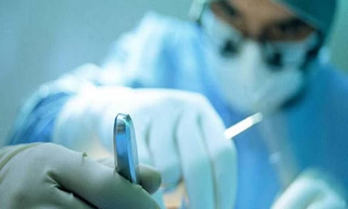 KIMS अस्पताल में छह महीने के बच्चे का लीवर ट्रांसप्लांट किया गया
