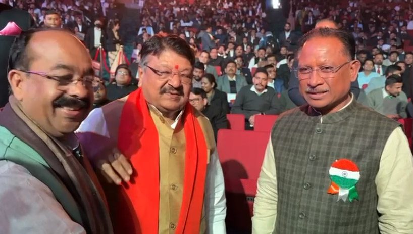 मुख्यमंत्री विष्णुदेव साय से कैलाश विजयवर्गीय ने की मुलाकात