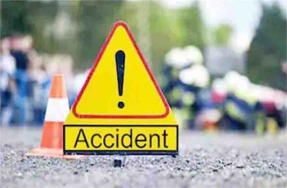 बाइक से घर जा रहे व्यक्ति को कार ने मारी टक्कर, मौके पर मौत