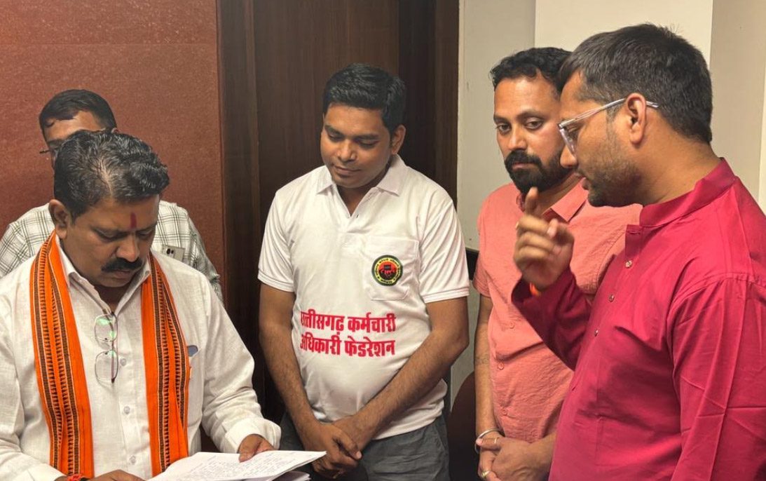 राजनीतिक प्रकरण की वापसी को लेकर गृहमंत्री विजय शर्मा से मिले अनियमित कर्मचारी महासंघ के प्रदेश अध्यक्ष