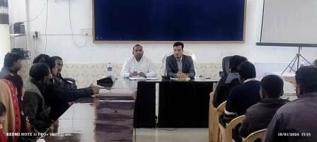सूरजपुर एसडीएम ने ली राशन दुकान संचालकों की बैठक