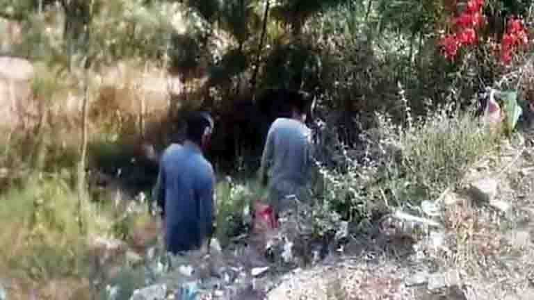 धर्मपुर में लोगों को कनेक्टेविटी के नाम पर ठगा