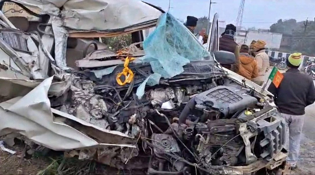 कंटेनर से एक्सयूवी कार की भिड़ंत, बीजेपी नेता की हुई दर्दनाक मौत