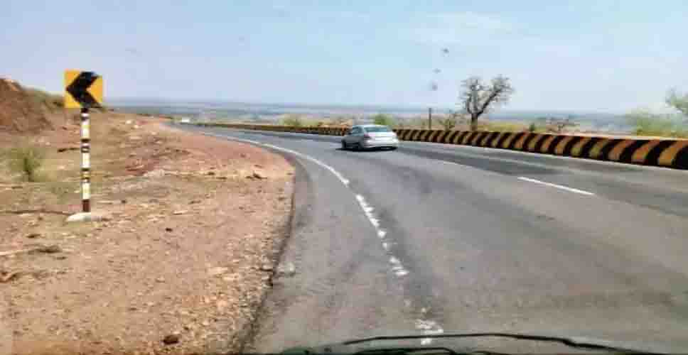 Series of deaths continues at the black spot of Kandla Highway, youth dies