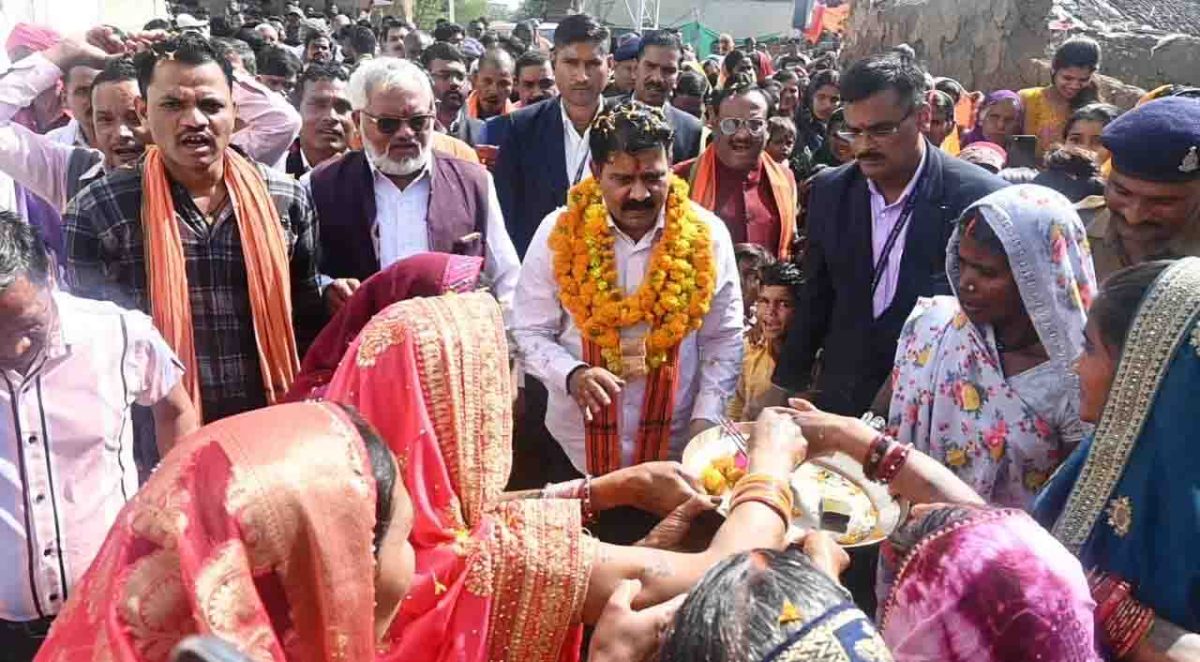 उपमुख्यमंत्री विजय शर्मा मां शाकम्भरी जयंती में शामिल हुए