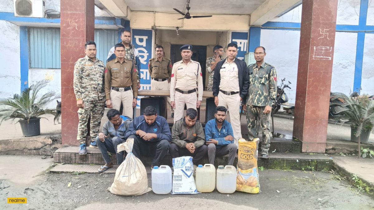 छापेमारी में 4 शराब तस्कर गिरफ्तार, पुलिस और साइबर सेल ने की ताबड़तोड़ कार्यवाही