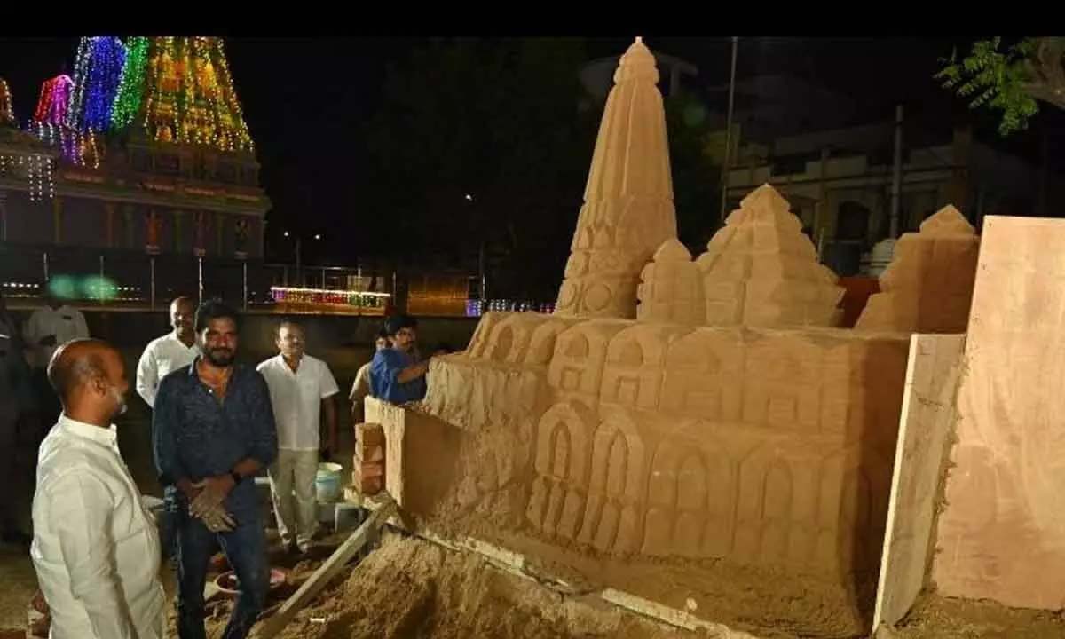 बंदी संजय कुमार ने कहा, हर घर में पांच दीपक जलाएं