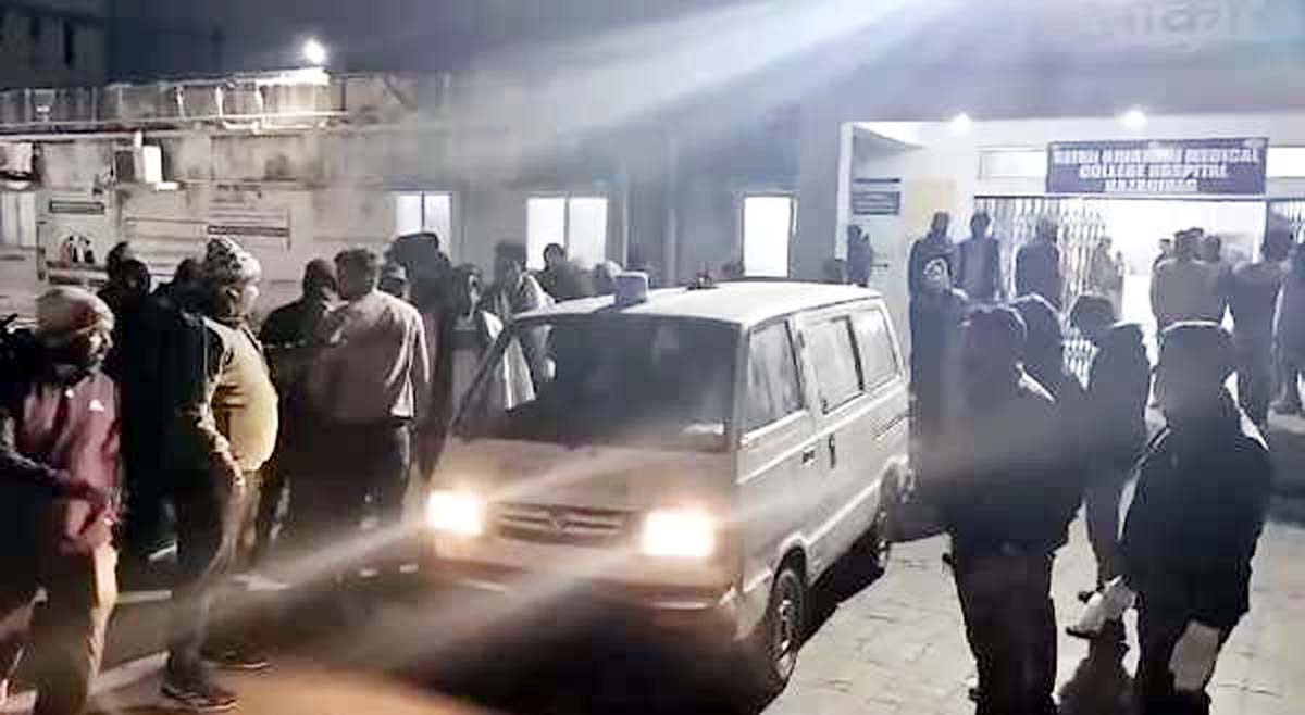 Five people of the same family injured in road accident, one dead