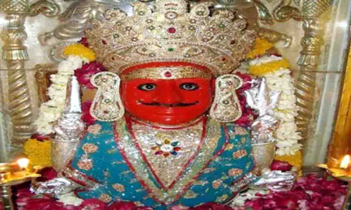 Astrology News : शनि-राहु पीड़ा से मुक्ति के लिए आज कालाष्टमी पर करें ये उपाय