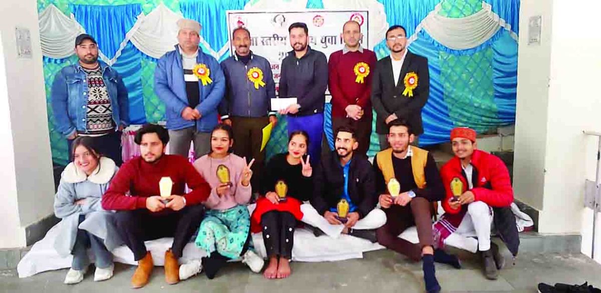 अंकित वशिष्ठ ने बनाया सबसे सुंदर चित्र