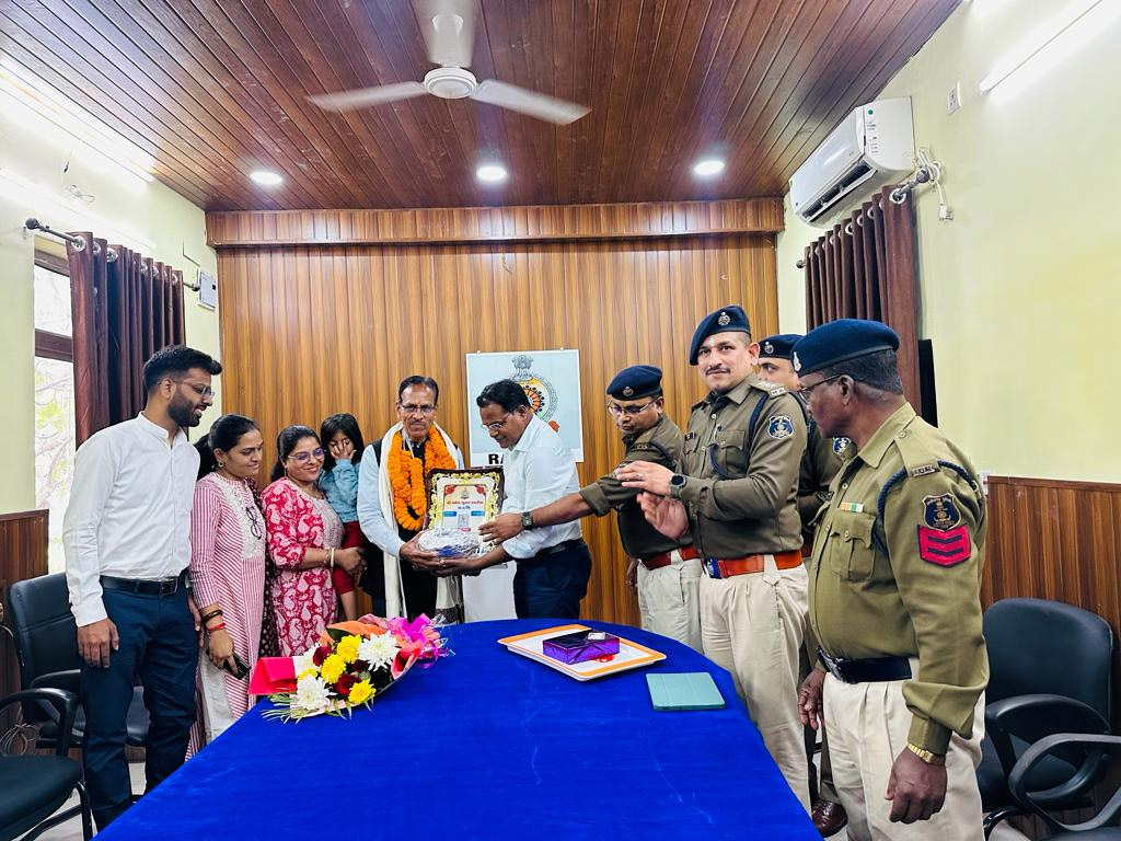 39 साल पुलिस विभाग में सेवा देकर रिटायर हुए ASI धनेश डनसेना