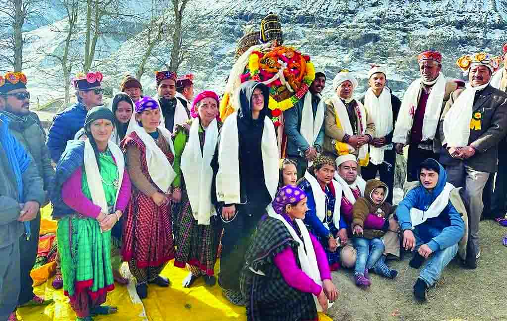 गोबिंदगढ़ मोहल्ला की सडक़ दे रही हादसों को न्योता