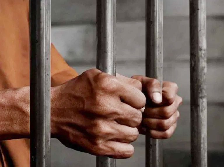 पास्टर को छेड़छाड़ केस में 5 साल की जेल, 2 लाख जुर्माना भी कोर्ट ने लगाया