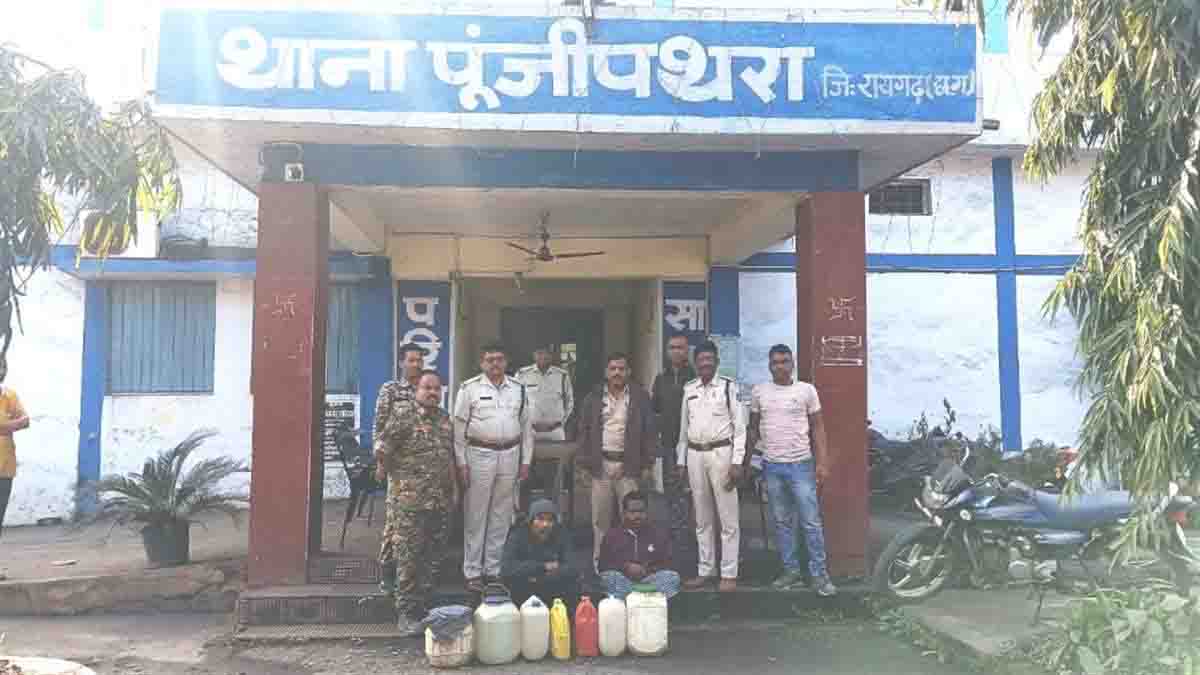 90 लीटर अवैध महुआ शराब जब्त, आरोपी गिरफ्तार