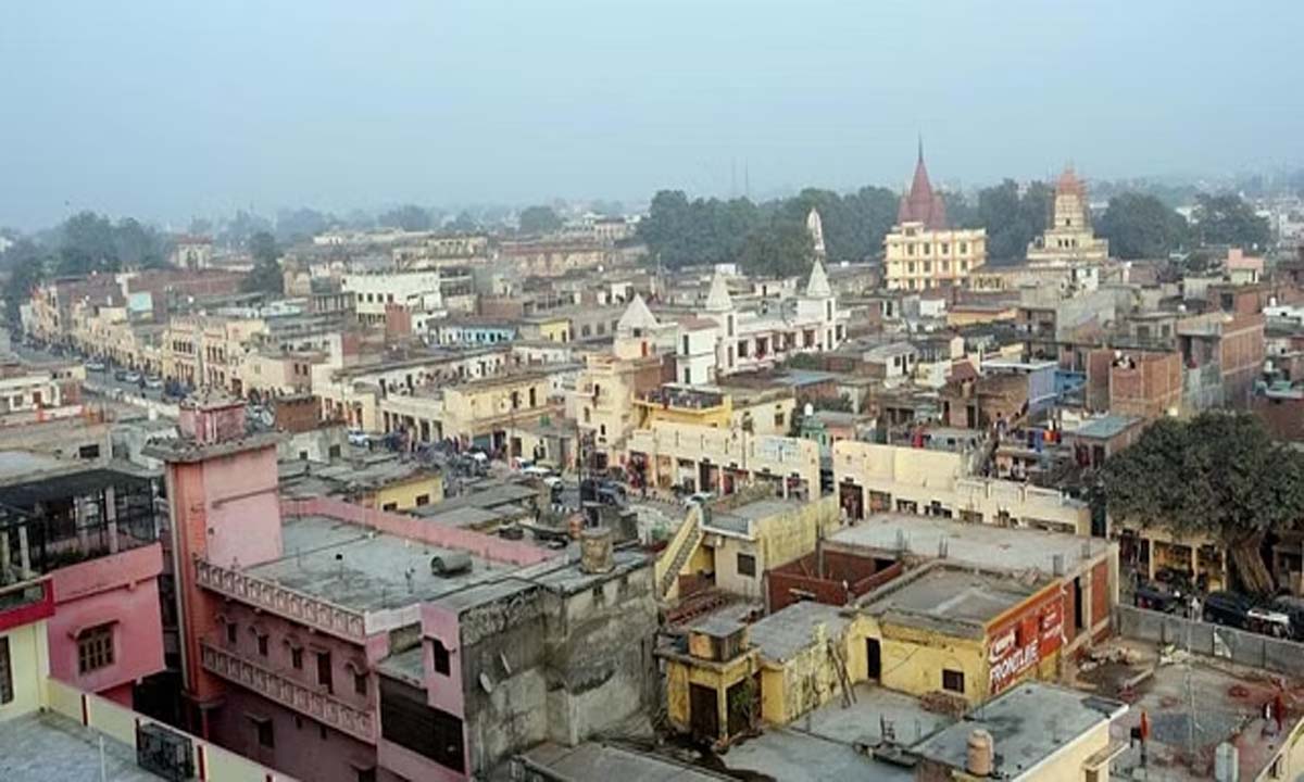 गंजाम के दो युवा अयोध्या की पैदल यात्रा पर निकले