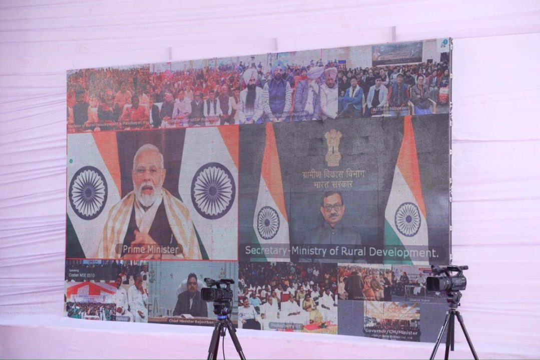 छत्तीसगढ़ की भूमिका से प्रधानमंत्री मोदी ने की चर्चा