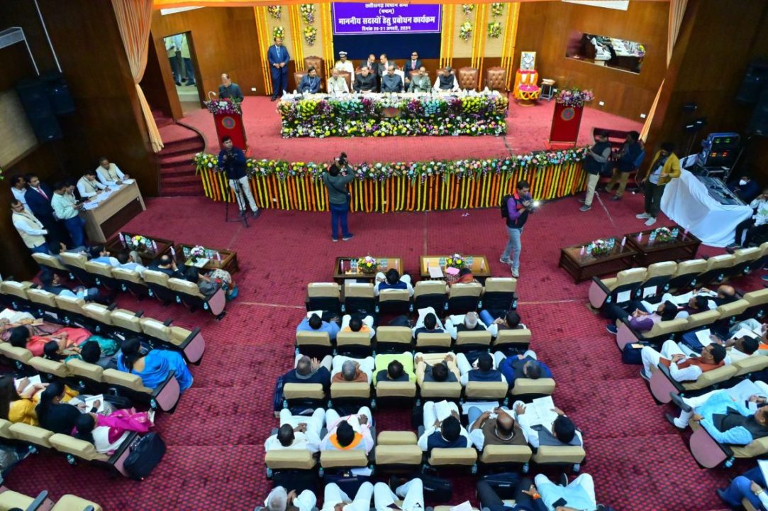 छत्तीसगढ़ विधानसभा में प्रबोधन कार्यक्रम शुरू