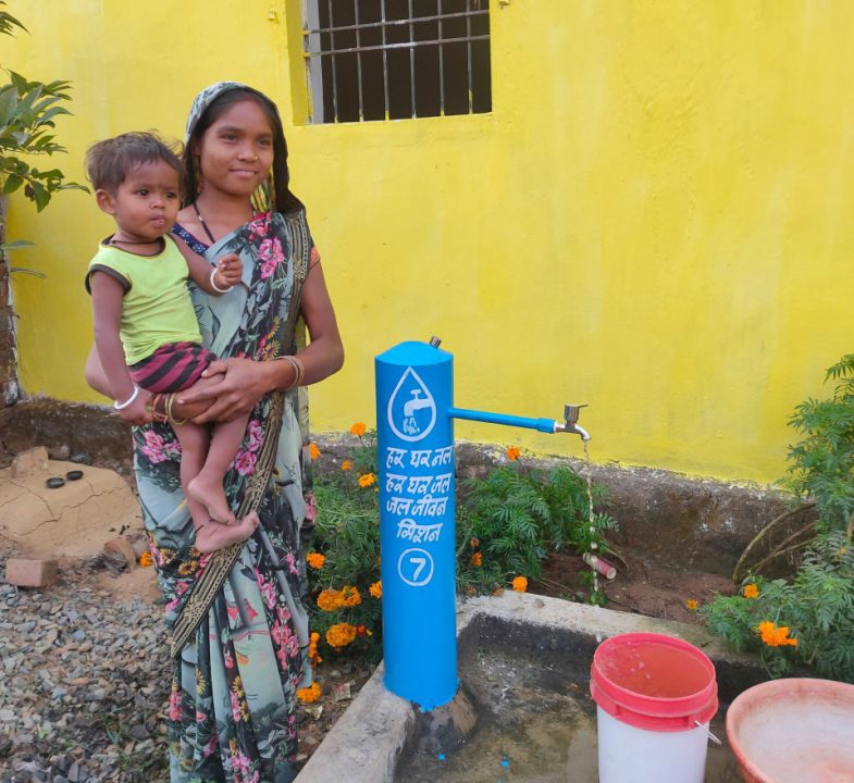 विशेष लेख : कमार बस्ती के दिन अब बहुरने लगे