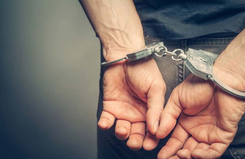 बीजेपी नेता ने बांटे फर्जी नियुक्ति पत्र, गिरोह के साथ गिरफ्तार