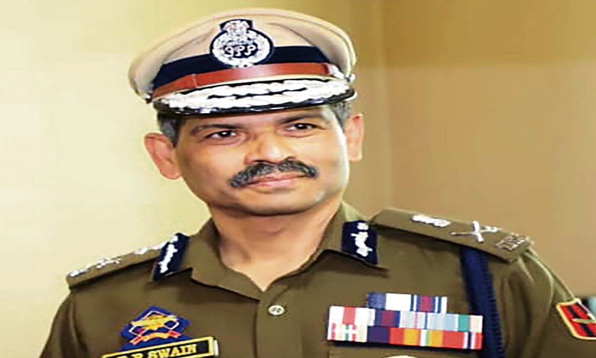 जम्मू-कश्मीर के डीजीपी आरआर स्वैन ने शिकायत निवारण पोर्टल लॉन्च किया