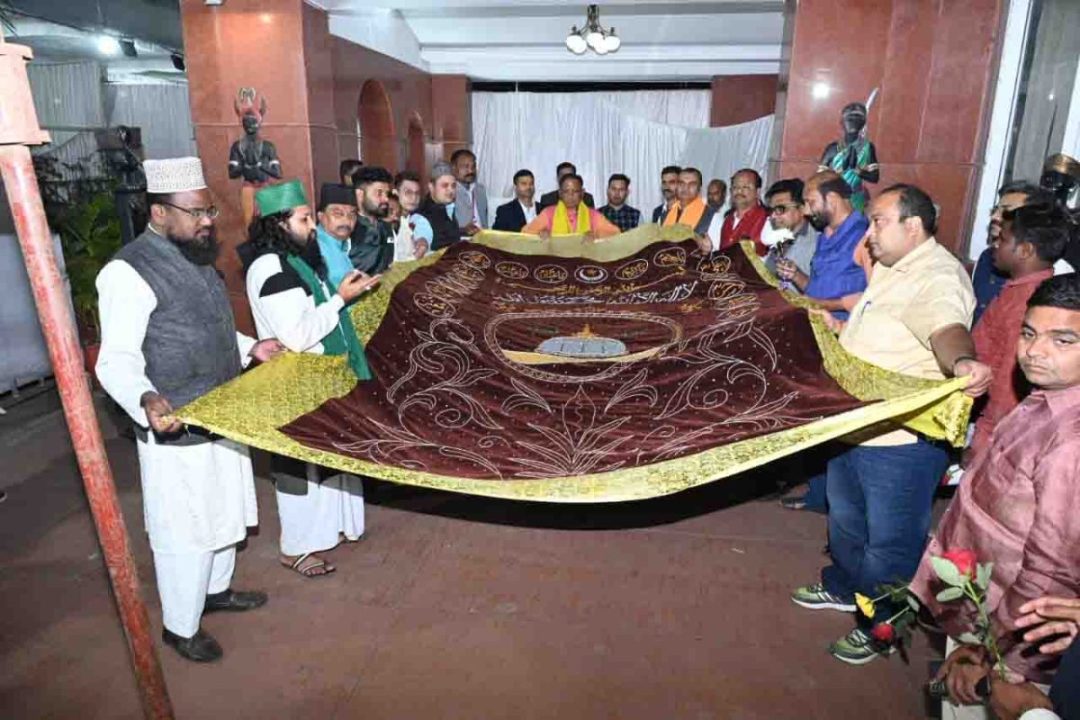 मुख्यमंत्री विष्णुदेव साय ने ख्वाजा गरीब नवाज के आसताने पर भेजी चादर