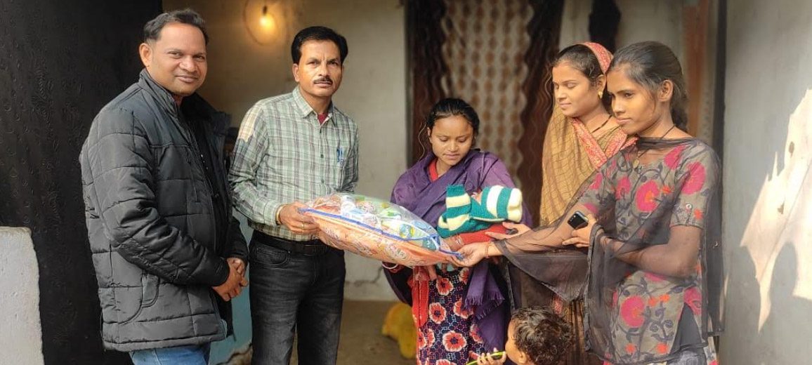 बेटी जन्म पर पुरस्कार किट वितरण शुरू
