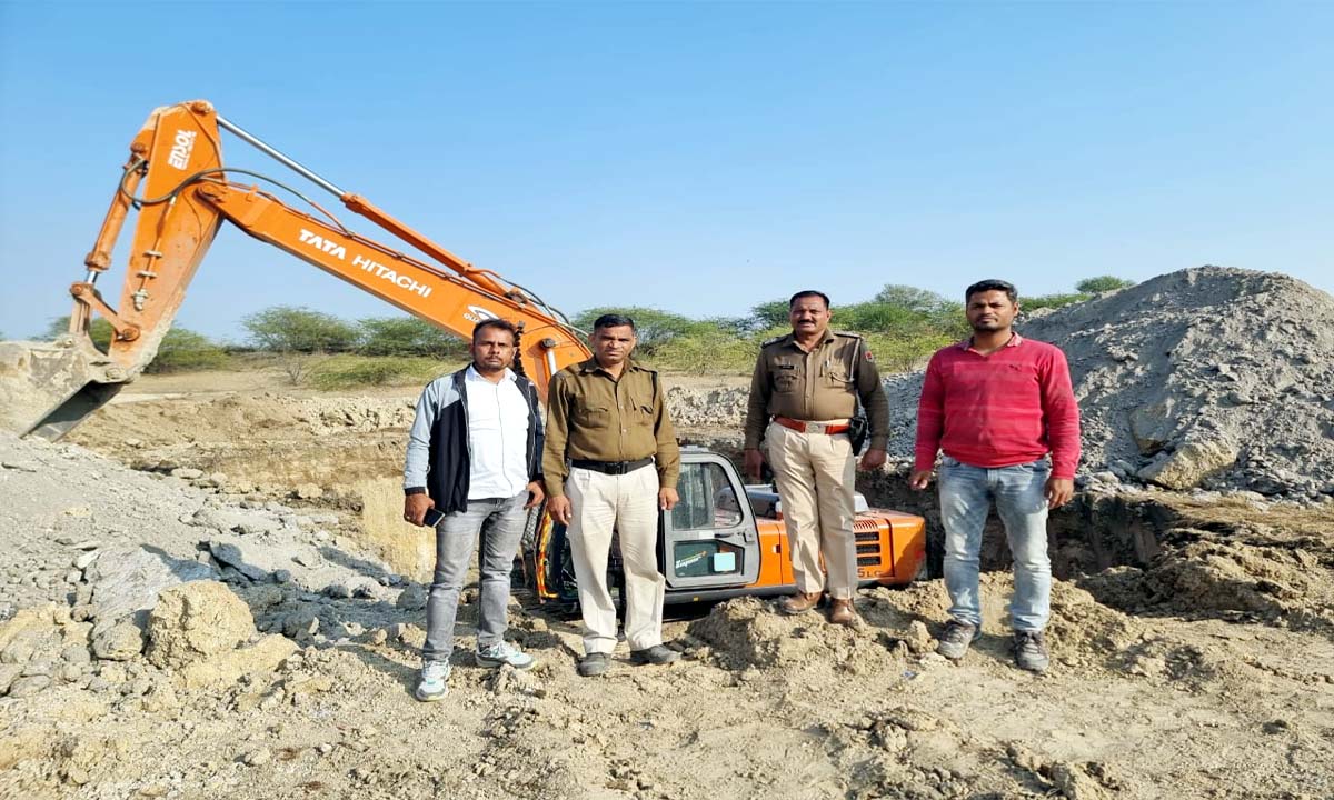 Jaipur : अवैध खनन गतिविधियों के खिलाफ संयुक्त अभियान- कुचामन के सोलाया में एक लाख टन अवैध खनन