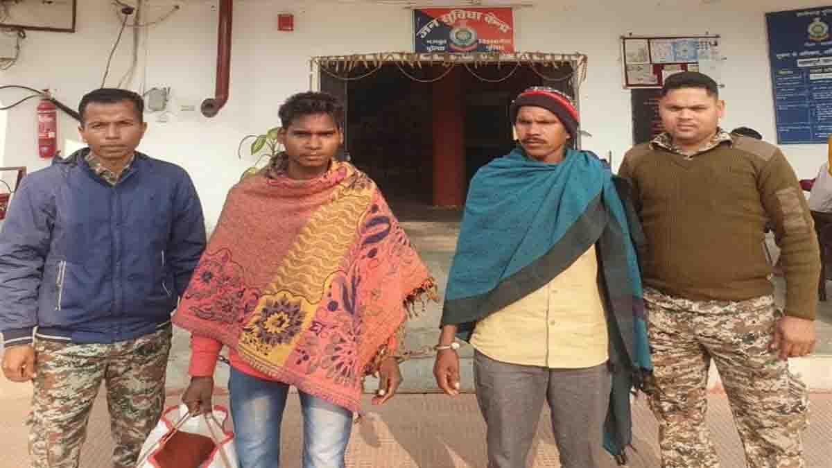 ग्रामीण का किया क़त्ल, दो आरोपी गिरफ्तार