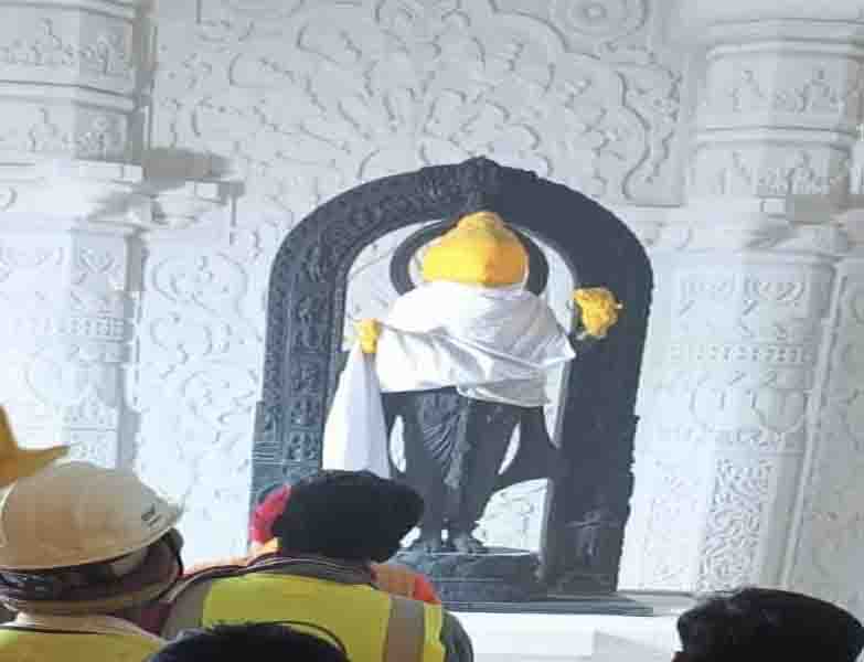 आयोध्या के रामलला की मूर्ति की पहली तस्वीर आई सामने