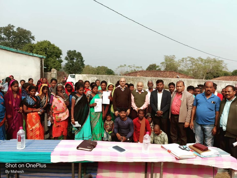 जनजाति कार्य मंत्रालय के उप महानिदेशक विश्वजीत दास ने बैगा बाहुल्य क्षेत्र केंवची का किया दौरा