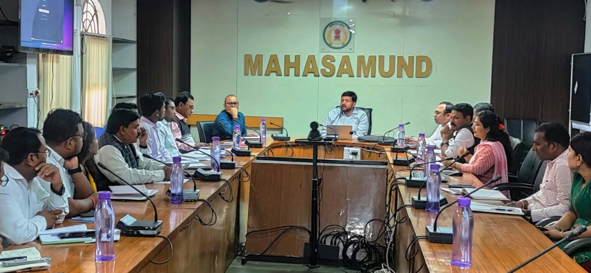 स्कूली बच्चों का जाति प्रमाण पत्र बनाना सुनिश्चित करें, कलेक्टर ने दिए निर्देश