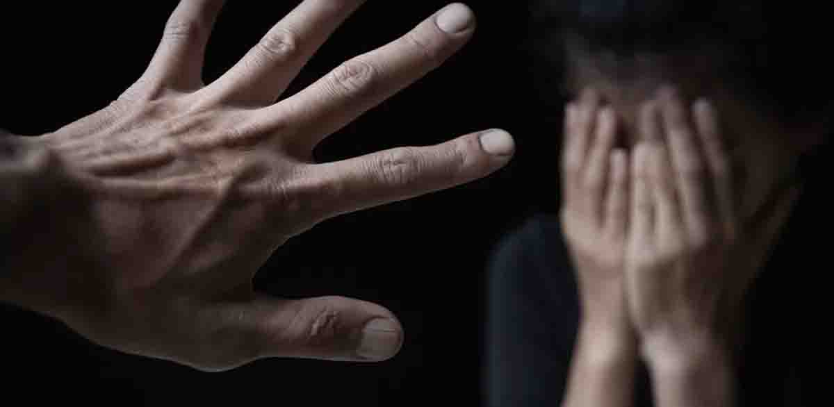 4 साल की मासूम के साथ भाइयों ने किया दुष्कर्म