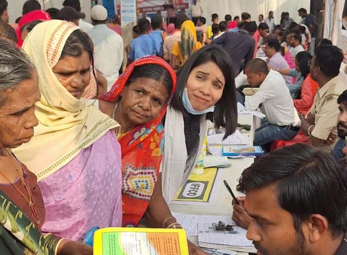 212 ग्राम पंचायतों में पहुंची विकसित भारत संकल्प यात्रा