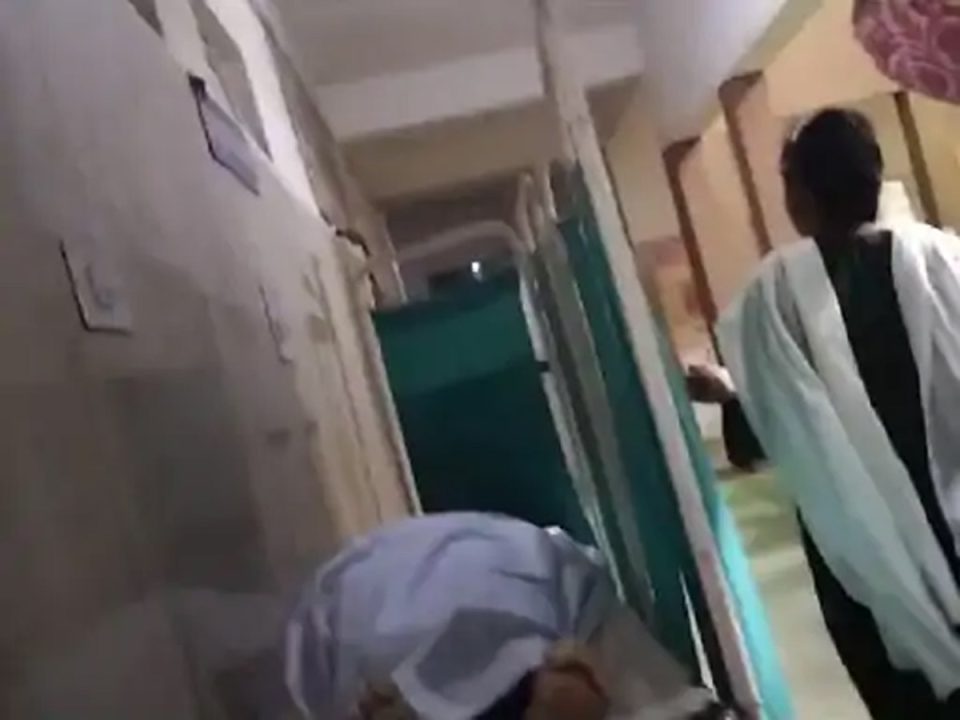 घर पर थे भाभी और ननद, जानिए ऐसा क्या हुआ कि एक ने लगा ली फांसी