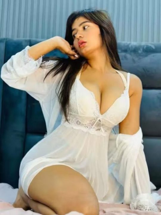 सोशल मीडिया पर वायरल हुआ नेहा सिंह की बोल्ड फोटोज