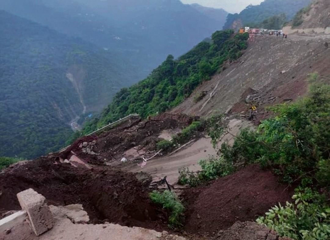 Himachal : एनएचएआई ने ढलान संरक्षण का समाधान खोजने के लिए विशेषज्ञों को नियुक्त किया